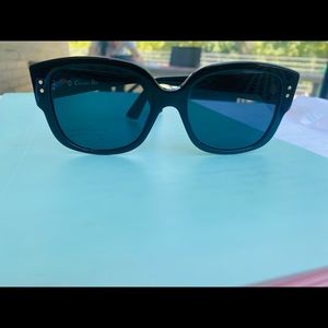 Cristian Dior gorgeous sunglasses